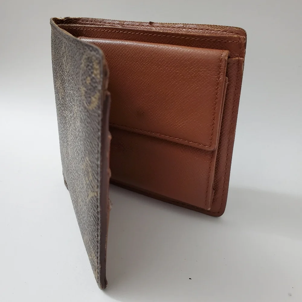 Authentic Louis Vuitton Wallet